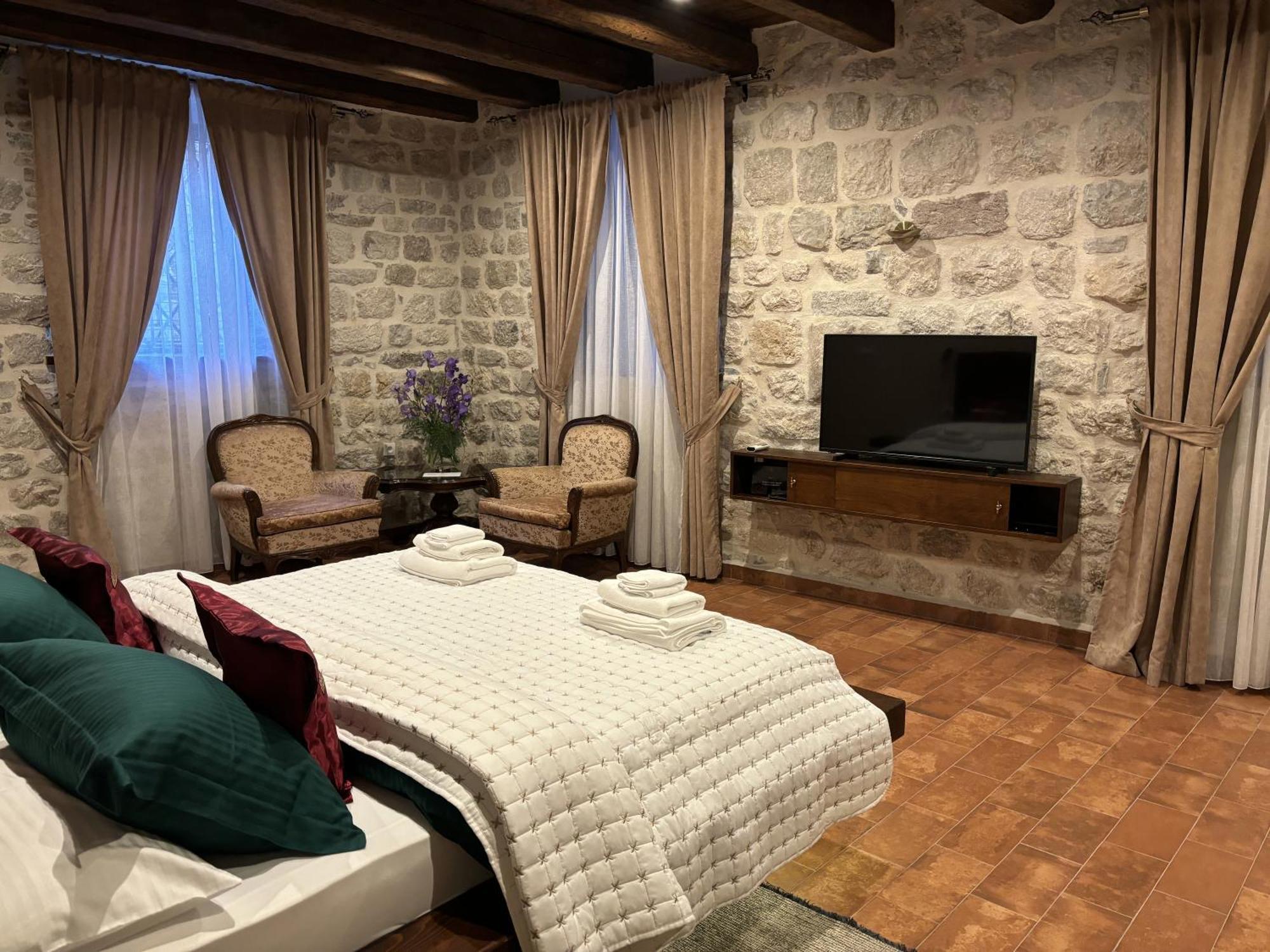 Kazin Supreme Hotel Kotor Kültér fotó