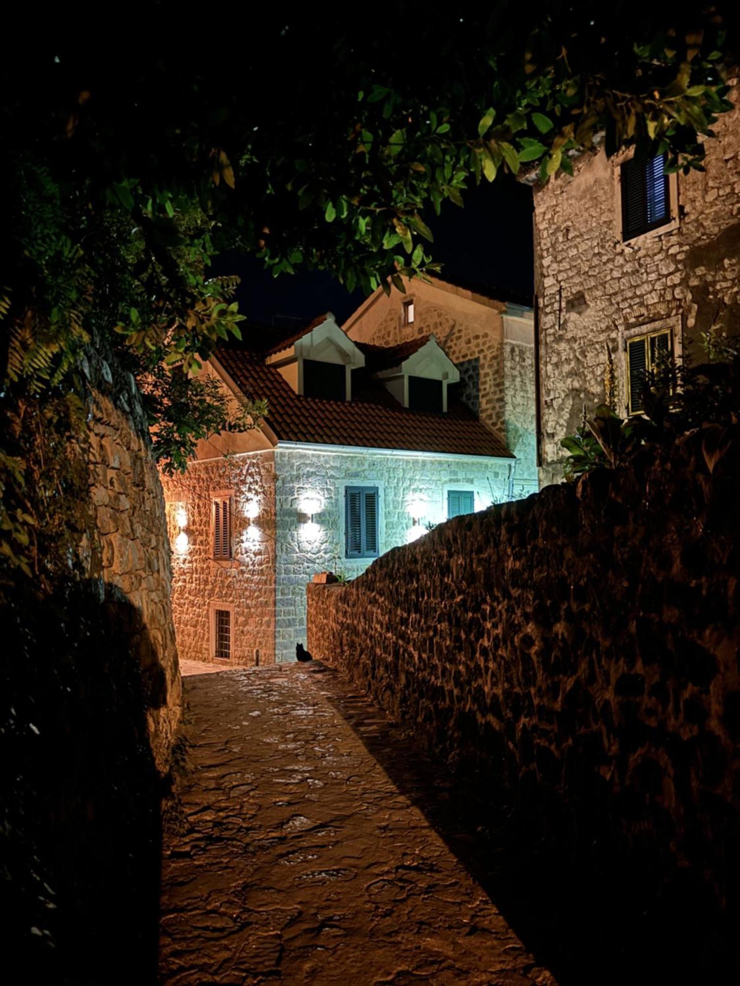 Kazin Supreme Hotel Kotor Kültér fotó